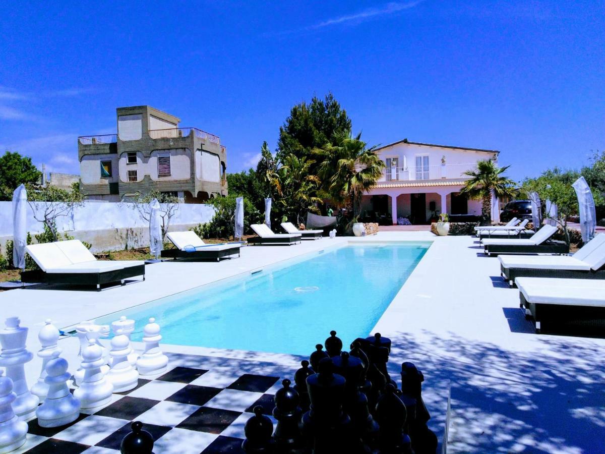 Hotel Residence Noto Marina Екстериор снимка