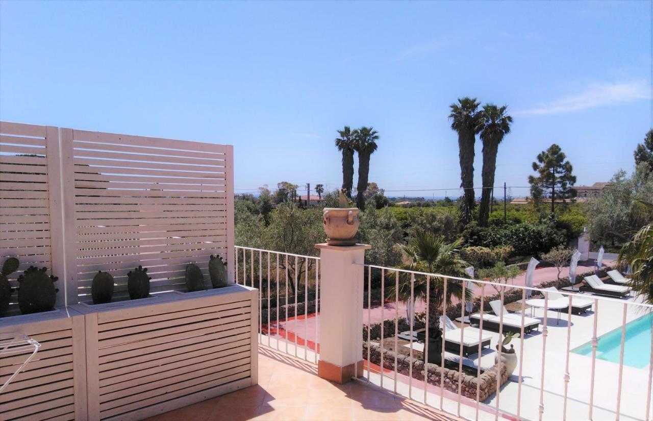 Hotel Residence Noto Marina Екстериор снимка